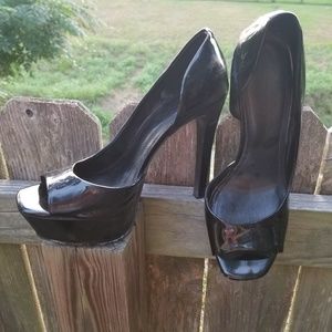 Jessica Simpson Deista black platform heels